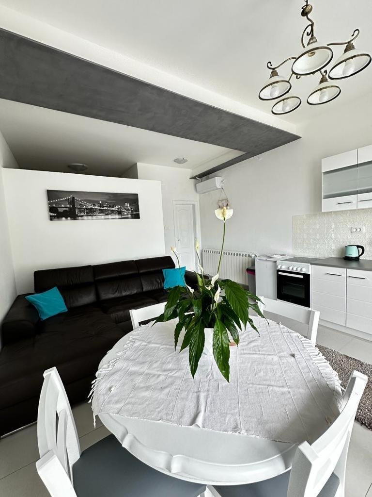 Apartments Boka Pearl Cattaro Esterno foto